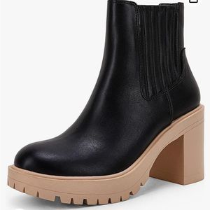 Trendy two toned lug boots